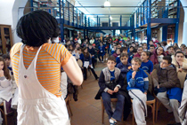 Teatri della Legalità 2009 – discussione con le scuole – foto ©PinoMiraglia